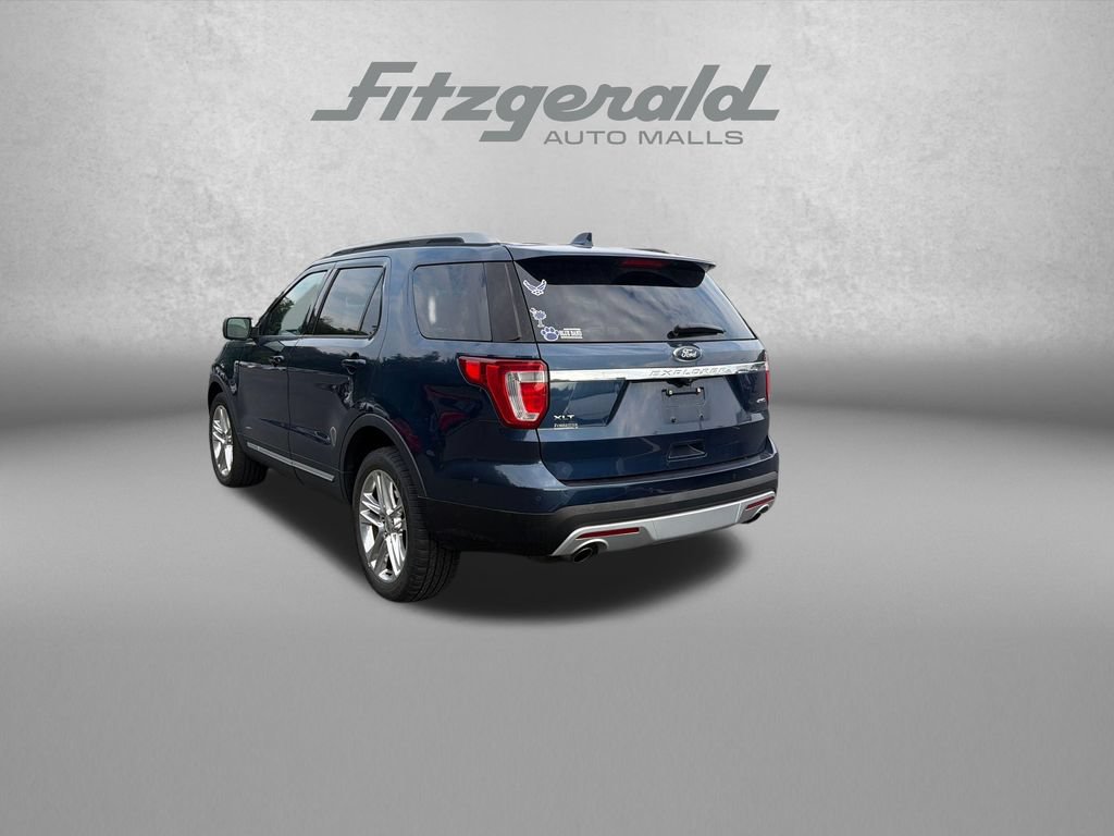 Used 2017 Ford Explorer XLT w/ Equipment Group 202A AWD/4WD image 6