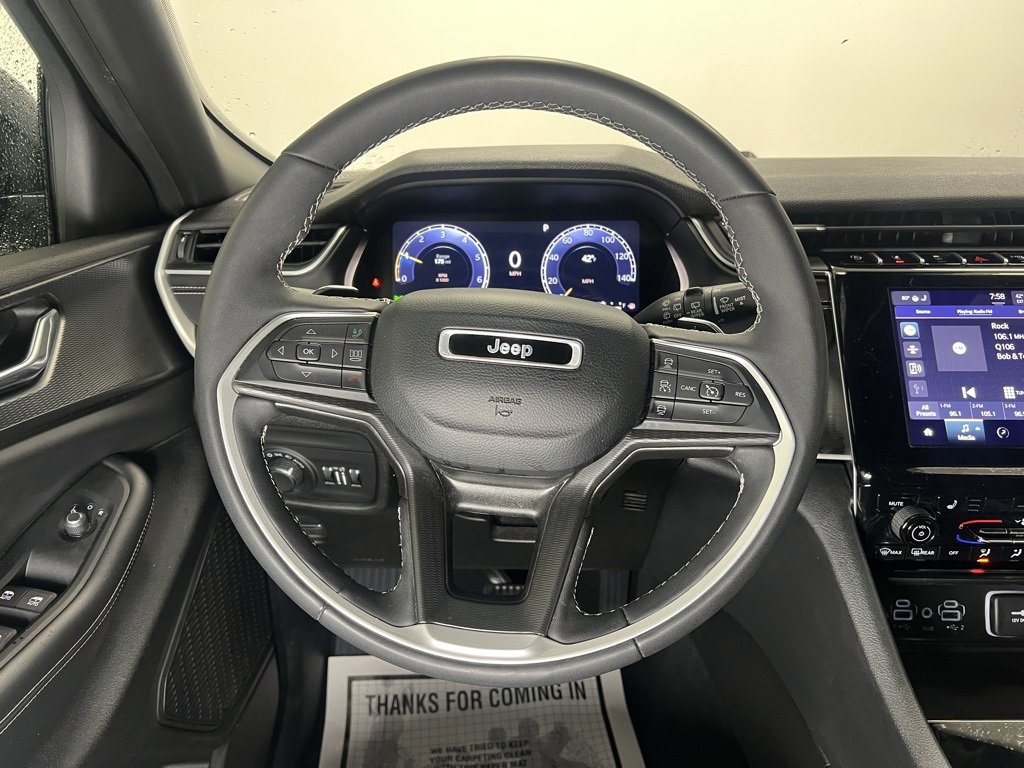 Used 2024 Jeep Grand Cherokee Altitude image 13