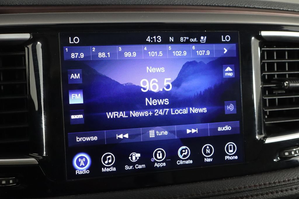 Used 2017 Chrysler Pacifica Limited w/ UConnect Theater Package FWD image 30
