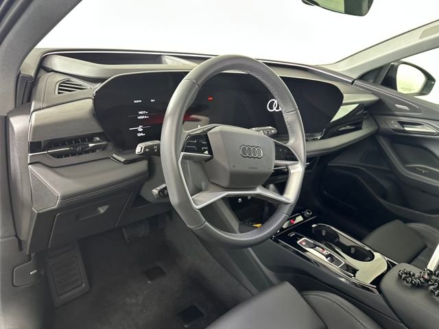Used 2025 Audi Q6 e-tron Premium Plus image 13