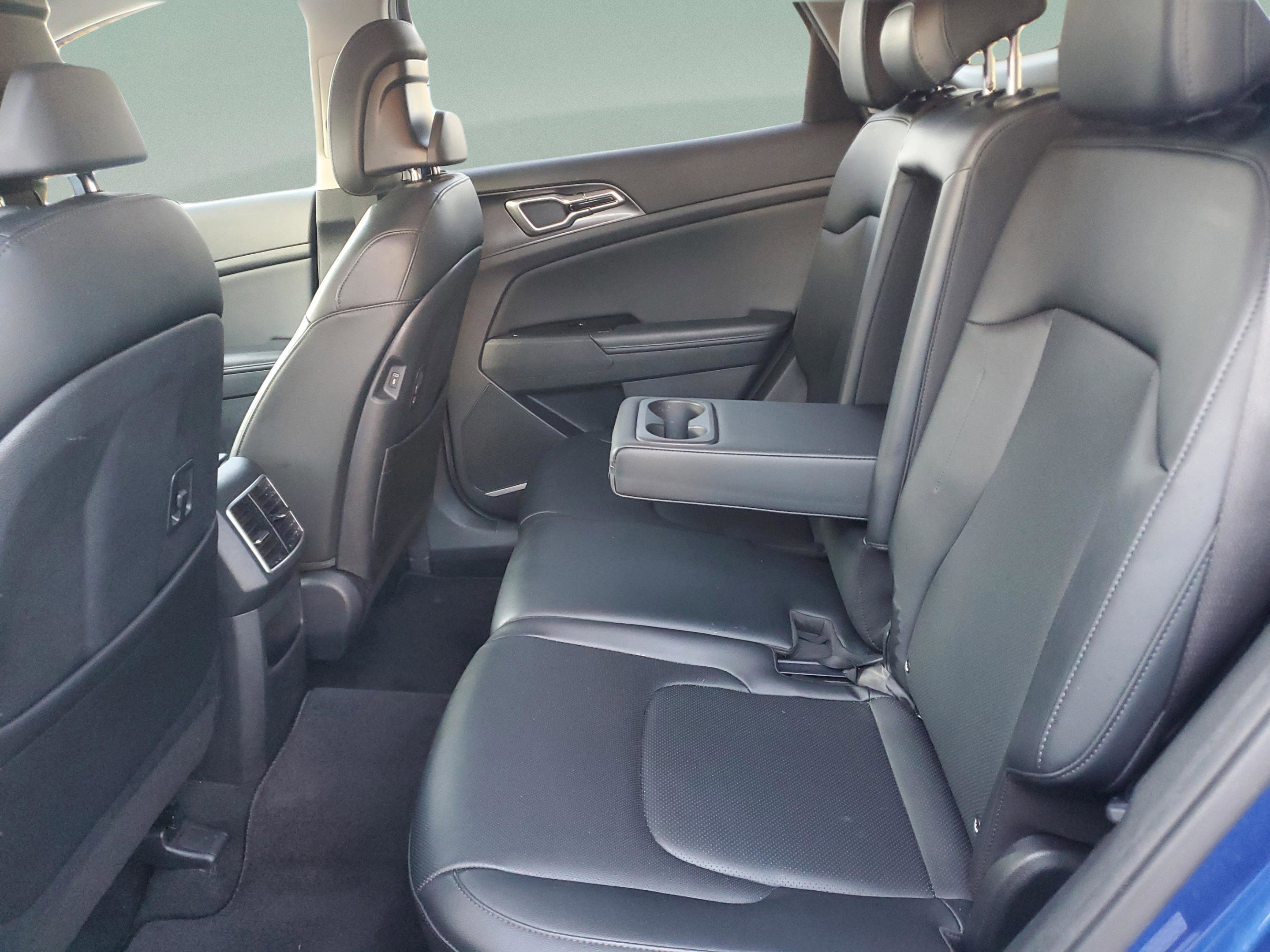 Certified 2023 Kia Sportage EX FWD image 7