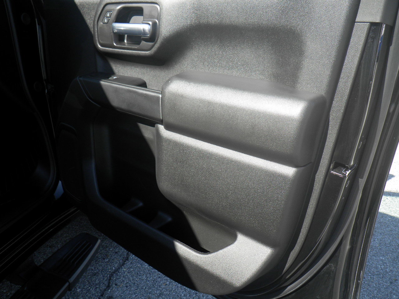 Used 2024 Chevrolet Silverado 2500 Custom w/ Custom Convenience Package image 27