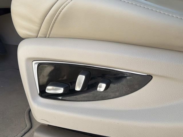 Used 2019 Cadillac Escalade Premium Luxury image 23