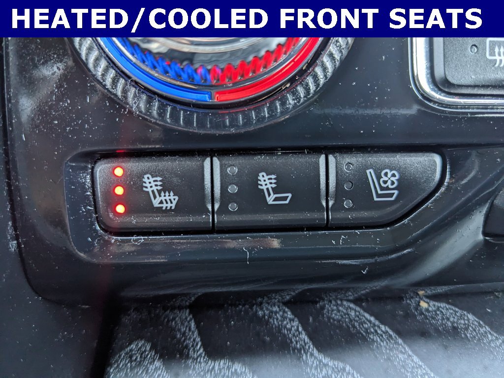 Used 2024 GMC Yukon XL Denali image 6