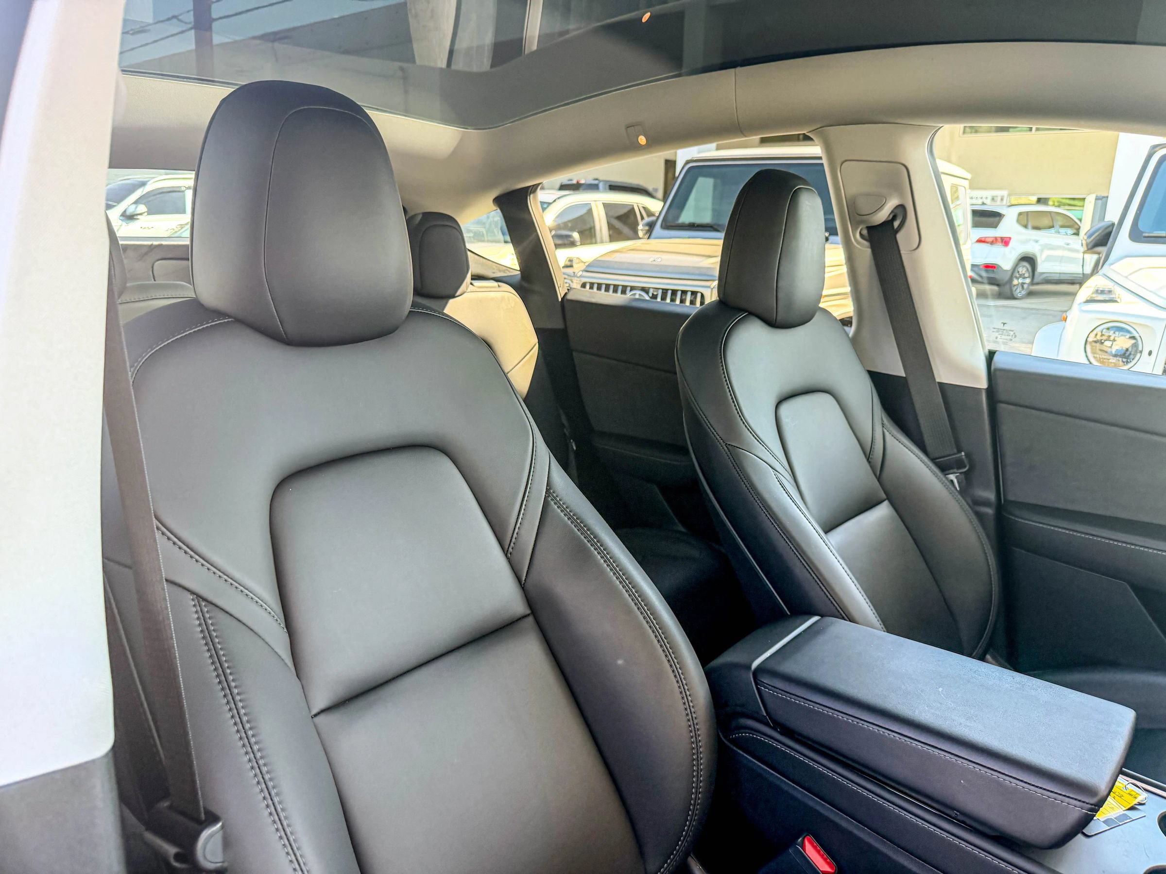 Used 2023 Tesla Model Y Performance AWD/4WD image 30
