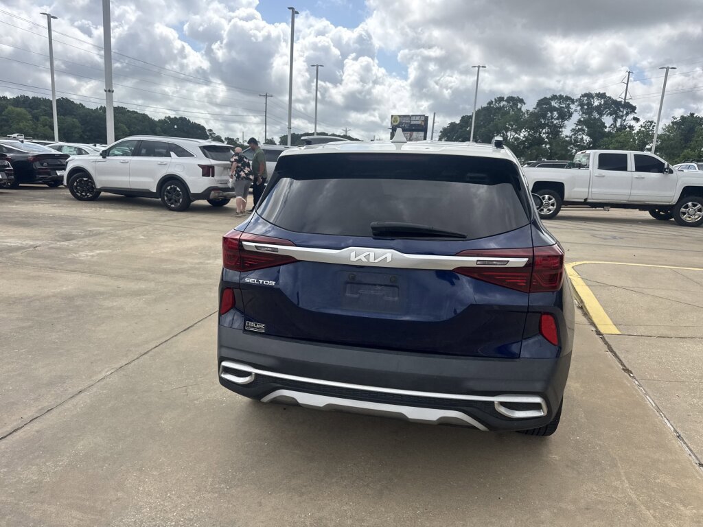 Certified 2023 Kia Seltos S FWD image 19