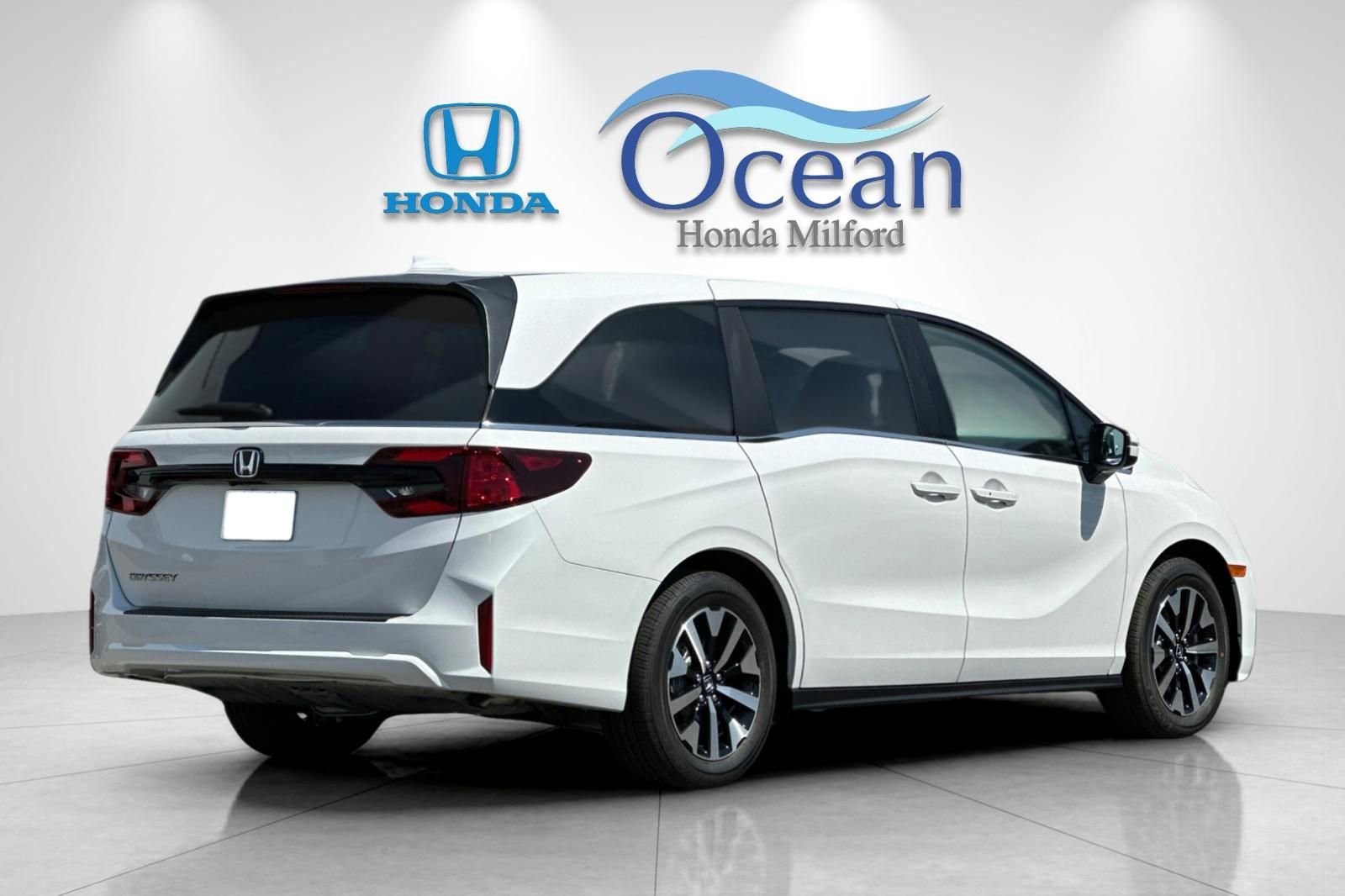 New 2026 Honda Odyssey EX-L image 5