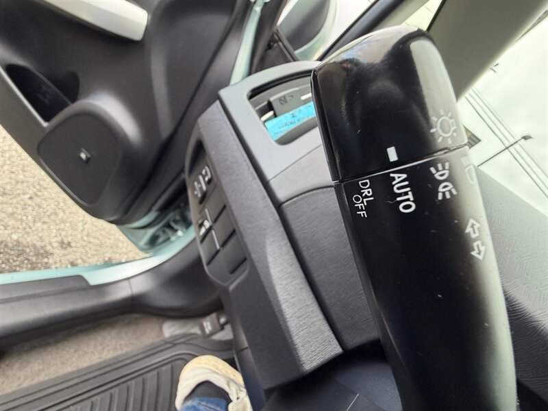 Used 2015 Toyota Prius Four FWD image 21
