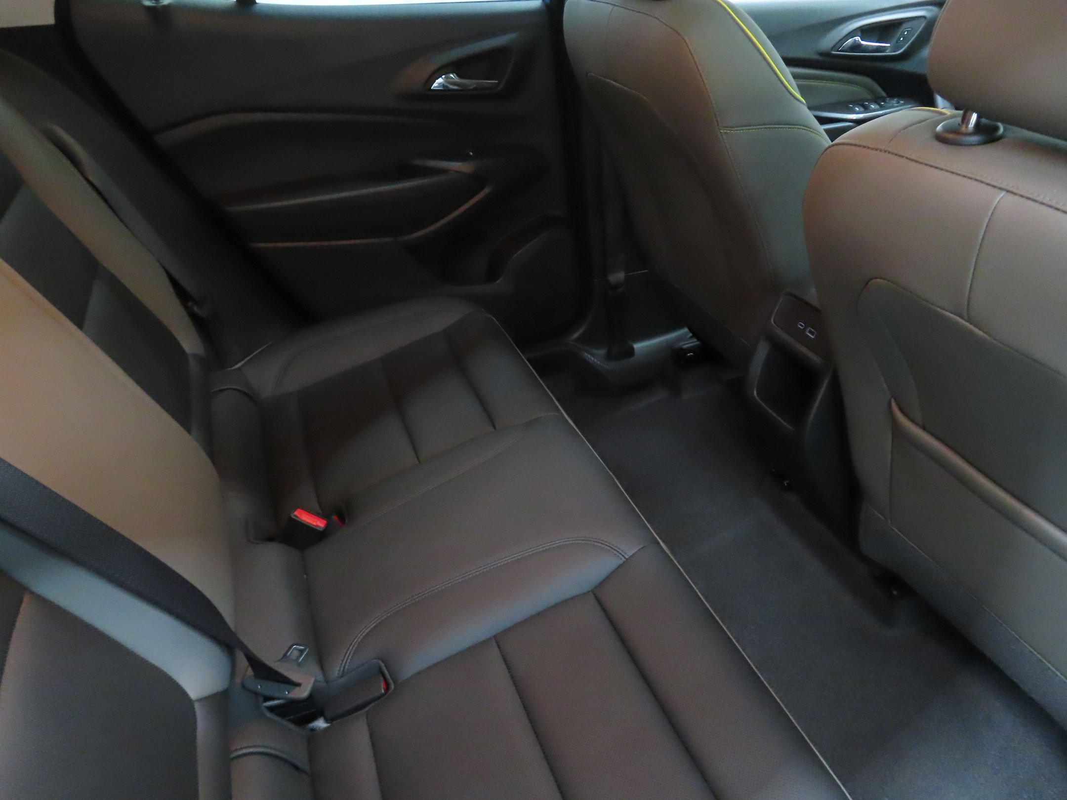 Used 2025 Chevrolet Trax ACTIV w/ Sunroof Package FWD image 24