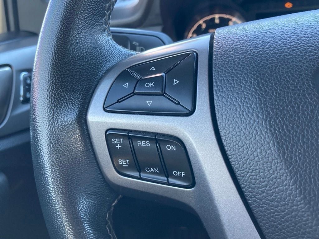 Used 2019 Ford Ranger XLT w/ Black Appearance Package RWD image 13