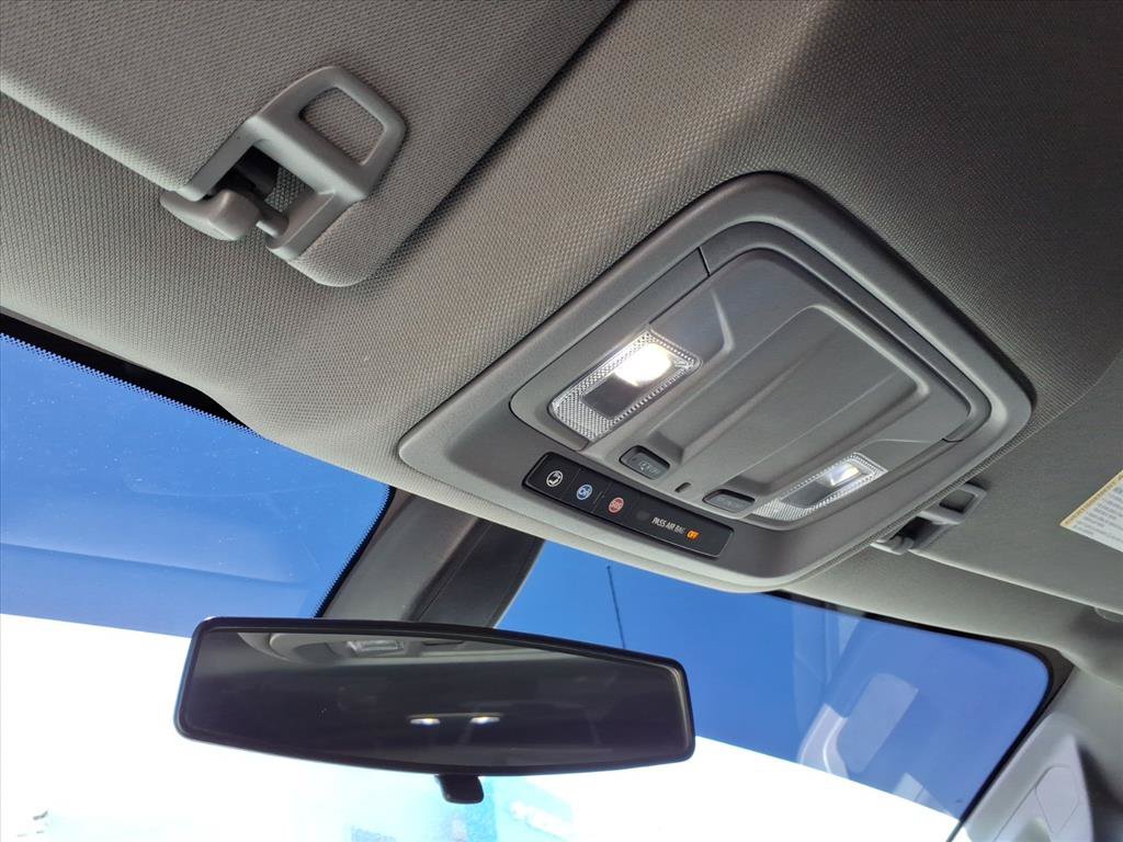Used 2022 Chevrolet Silverado 1500 Custom RWD image 17