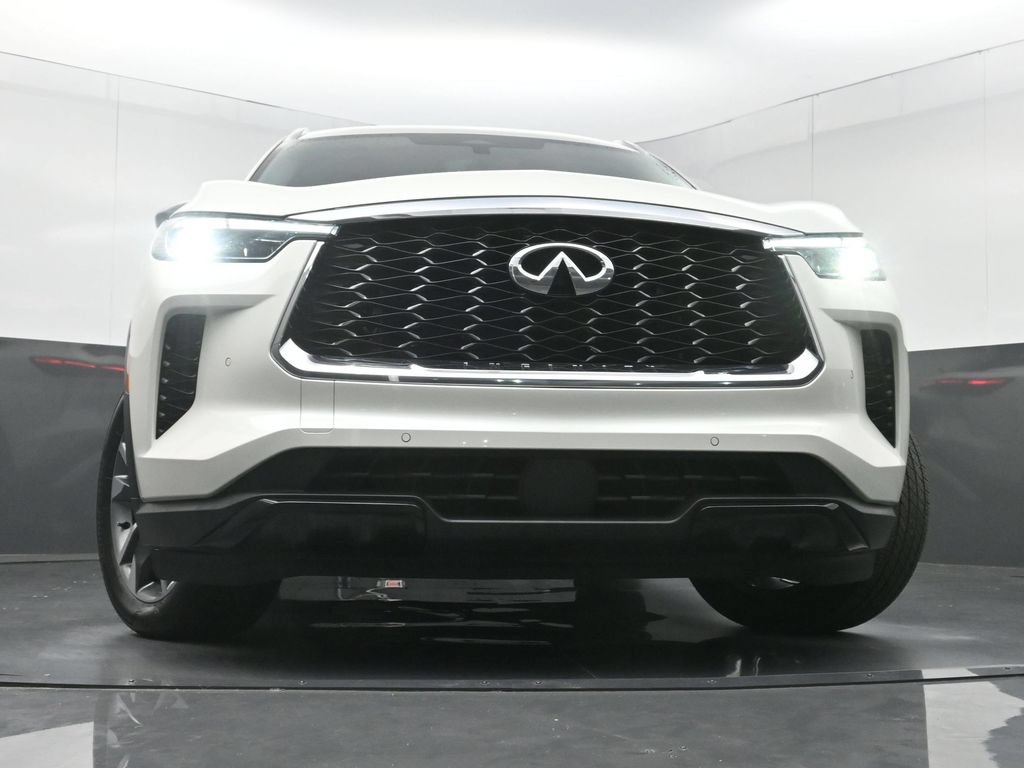 Used 2023 INFINITI QX60 Luxe w/ Performance Audio Package FWD image 30