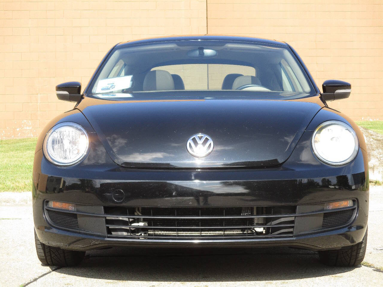 Used 2015 Volkswagen Beetle 1.8T FWD image 69