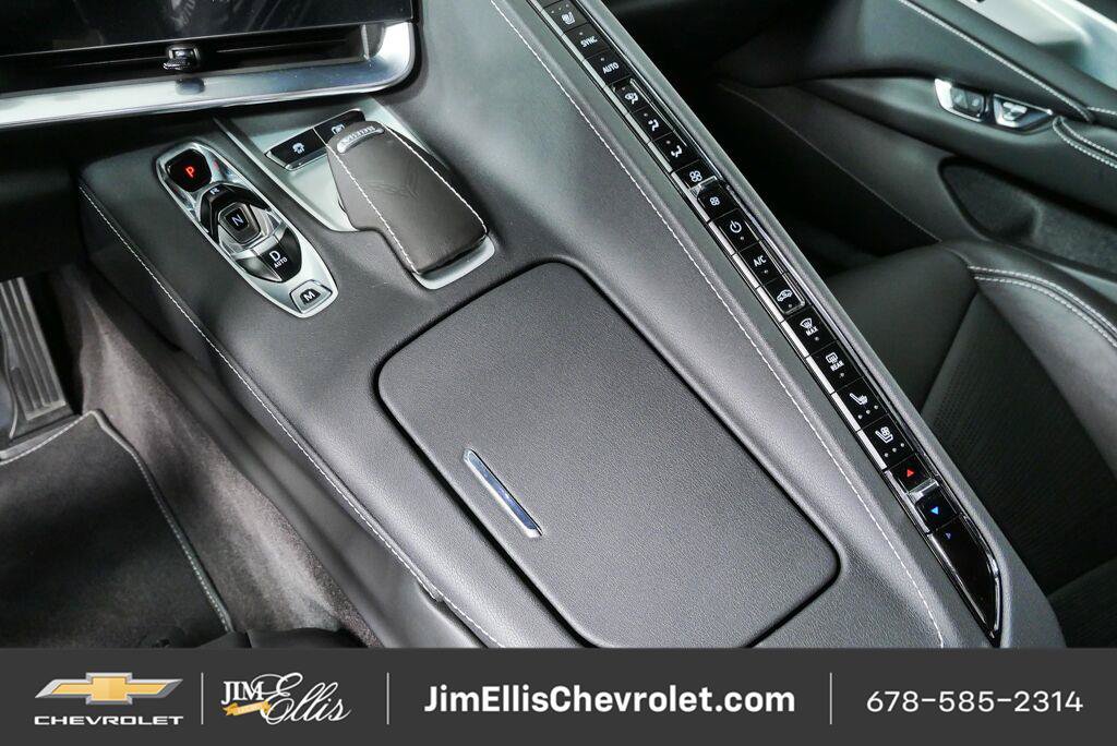 Used 2024 Chevrolet Corvette Stingray Preferred Cpe w/ Z51 Performance Package RWD image 18