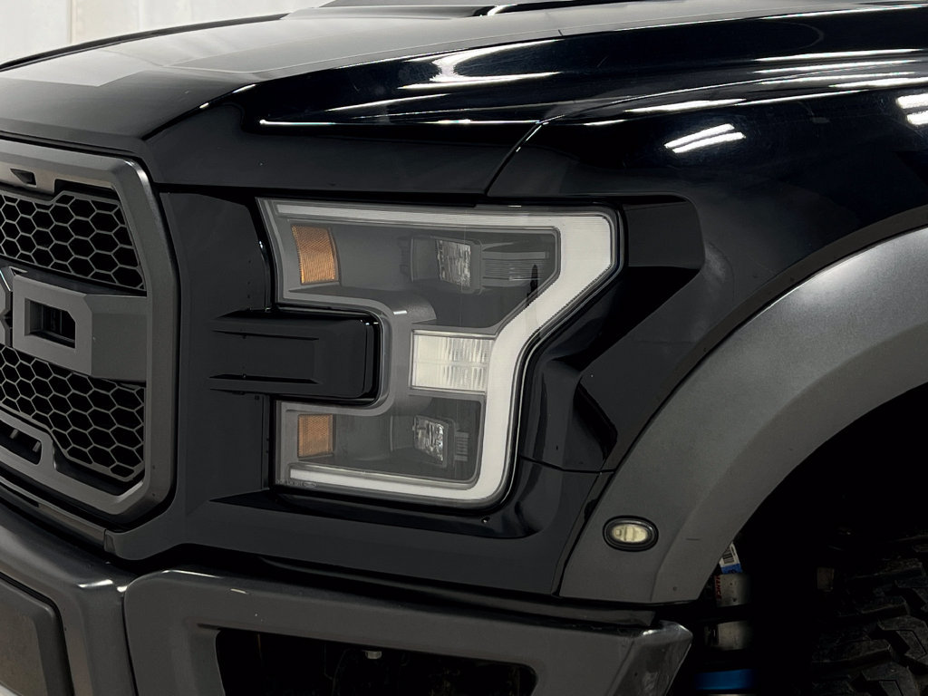 Used 2018 Ford F150 Raptor w/ Equipment Group 802A Luxury AWD/4WD image 38