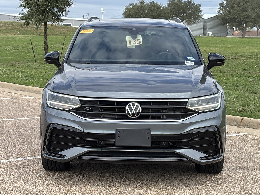 Used 2023 Volkswagen Tiguan SE R-Line FWD image 3