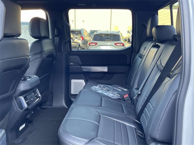 New 2025 Ford F350 Platinum w/ FX4 Off-Road Package image 11
