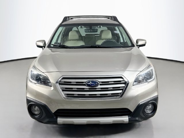 Used 2017 Subaru Outback 2.5i Limited AWD/4WD image 2