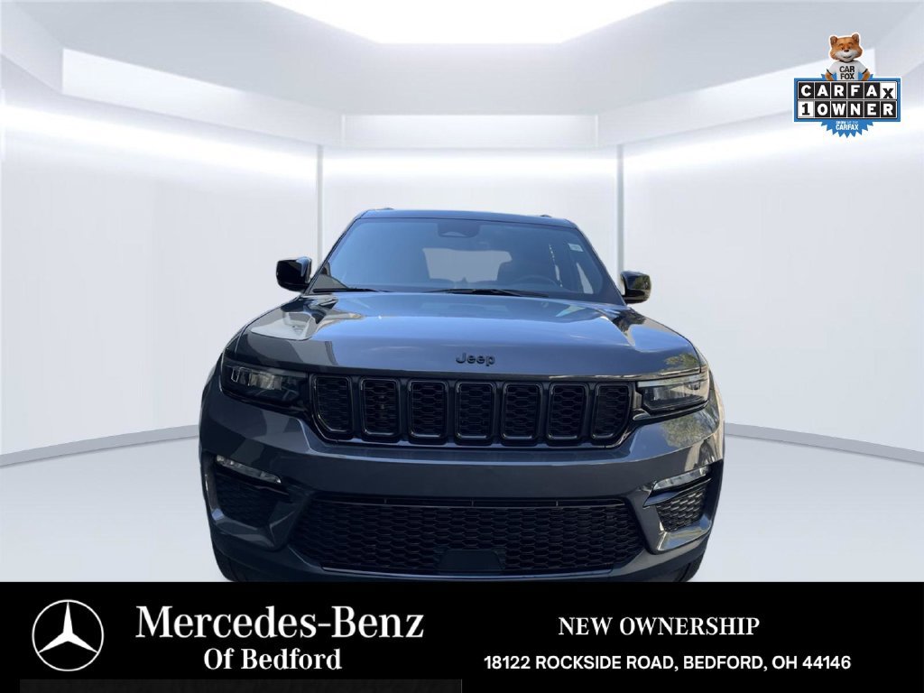 Used 2025 Jeep Grand Cherokee Limited w/ Black Appearance Package AWD/4WD image 10
