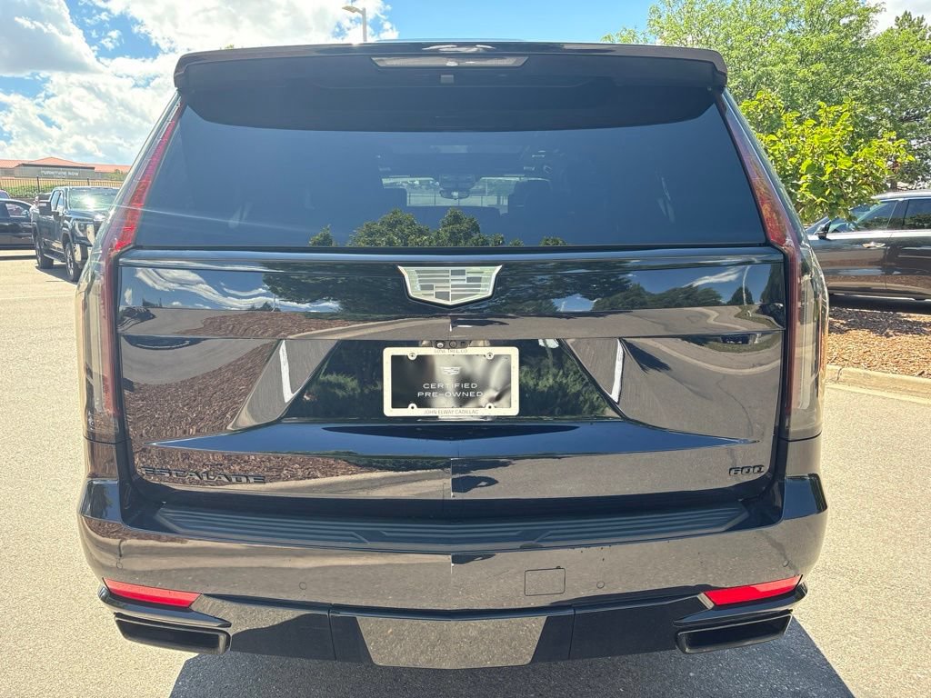 Used 2022 Cadillac Escalade ESV Sport Platinum w/ LPO, ONYX Package AWD/4WD image 4