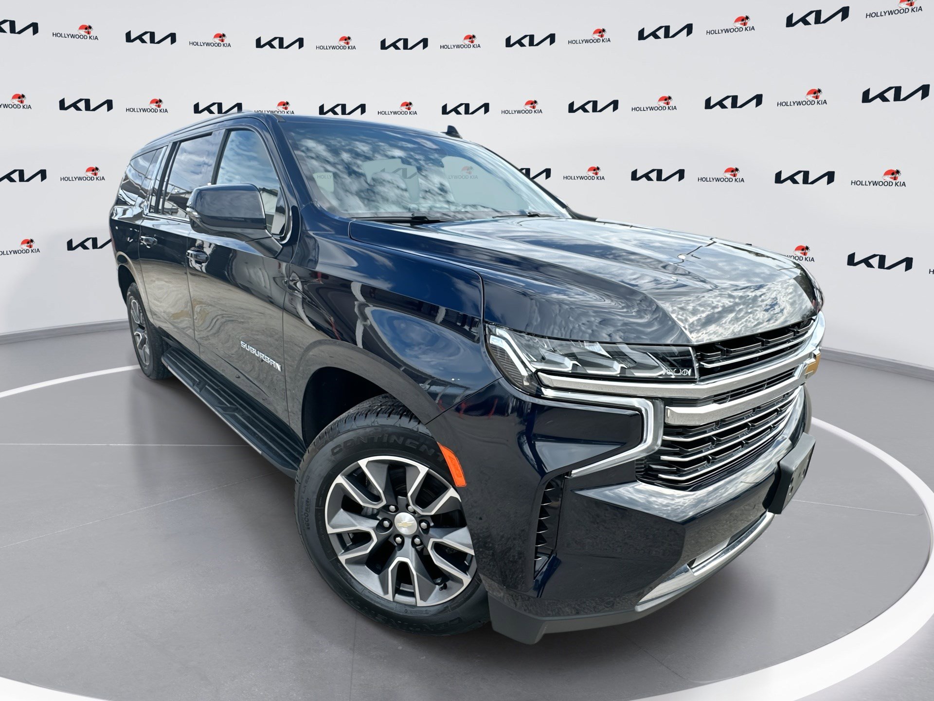 Used 2021 Chevrolet Suburban LT w/ LT Signature Package