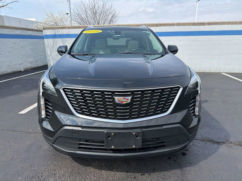 Used 2019 Cadillac XT4 Luxury w/ Cold Weather Package image 8