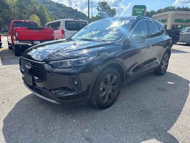 Used 2024 Ford Escape Platinum AWD/4WD image 4