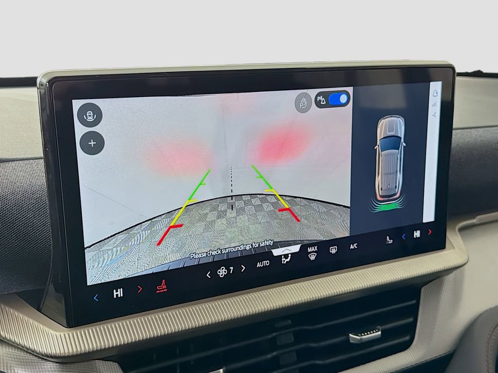 New 2025 Ford Explorer Active image 16