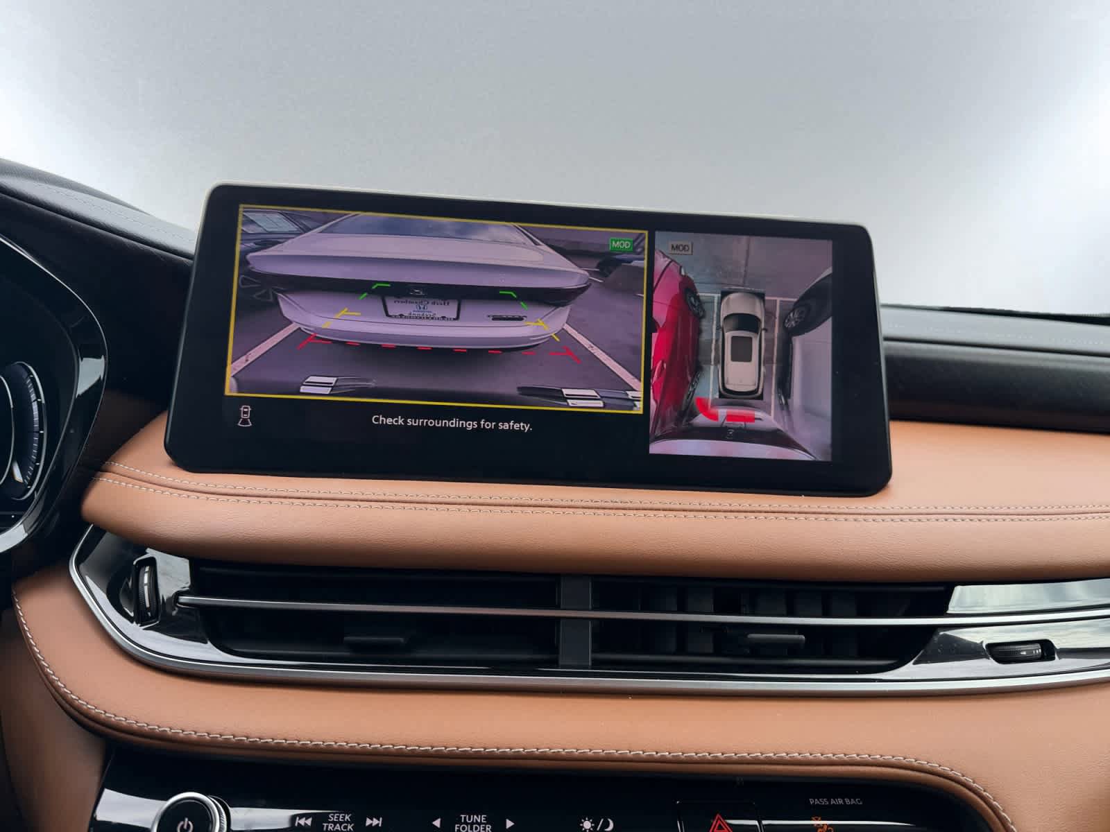 Used 2024 INFINITI QX60 Sensory image 15
