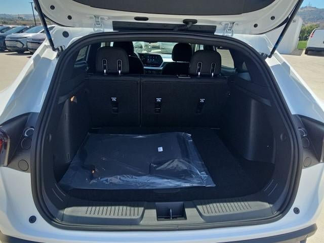 New 2026 Chevrolet Trax RS w/ Driver Confidence Package FWD image 25