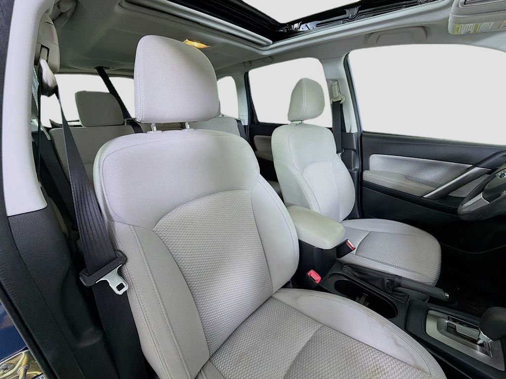 Used 2017 Subaru Forester 2.5i Premium AWD/4WD image 28