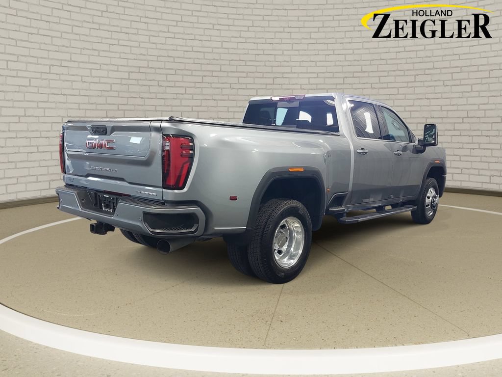 Used 2025 GMC Sierra 3500 Denali w/ Denali Reserve Package AWD/4WD image 5