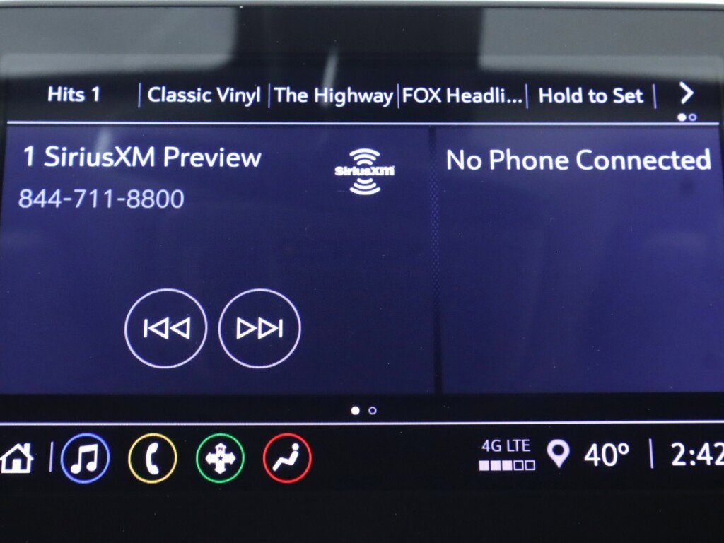 Used 2021 Chevrolet Malibu LT FWD image 16