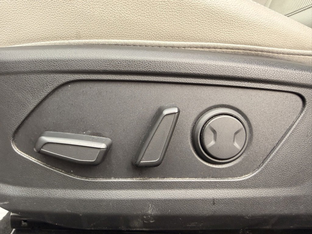 Used 2023 Hyundai Tucson Limited image 25