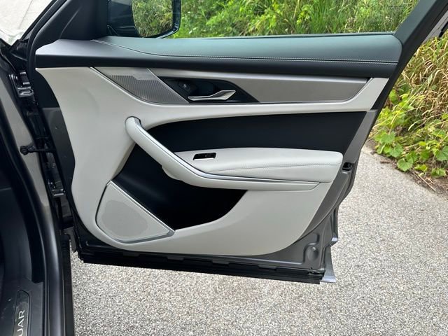 New 2026 Jaguar F-PACE R-Dynamic S AWD/4WD image 17