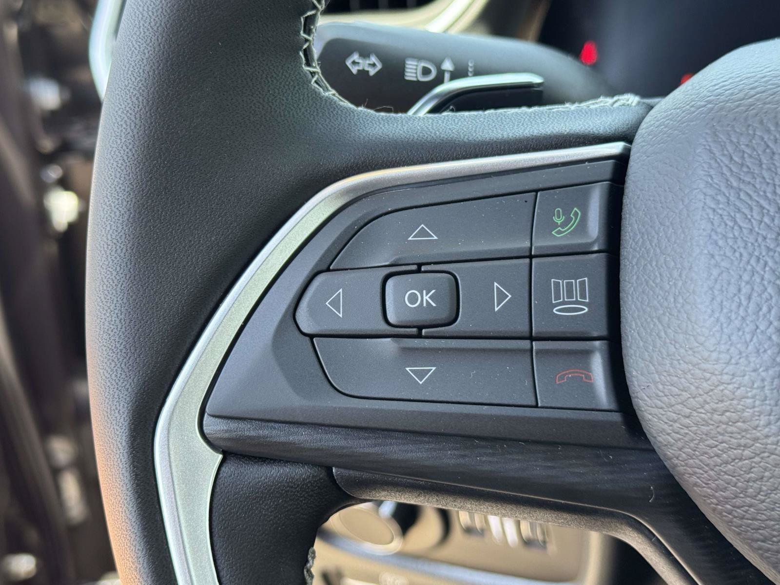 New 2026 Jeep Grand Cherokee L 4WD image 11