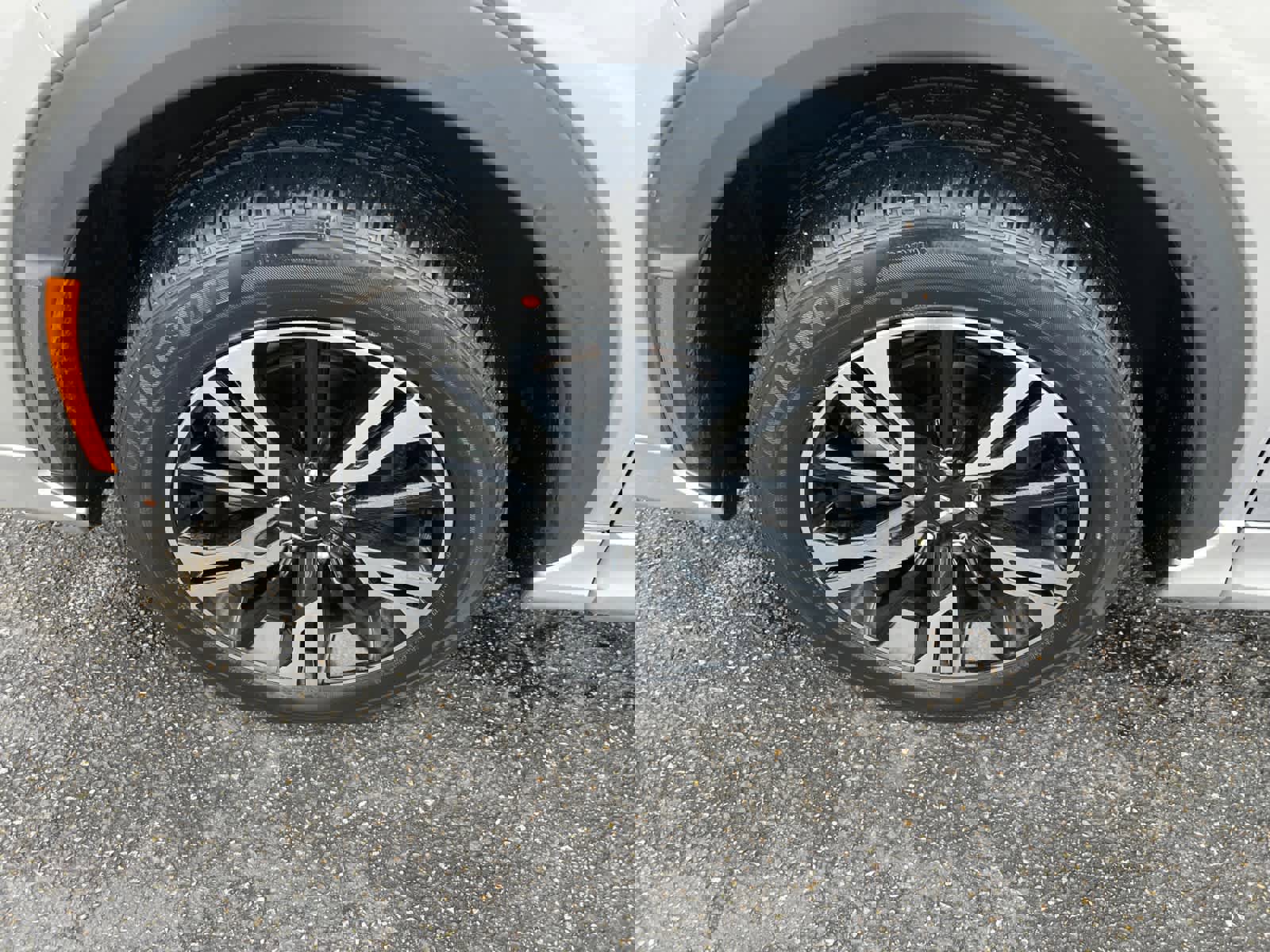 Used 2023 Mitsubishi Eclipse Cross SEL AWD/4WD image 10