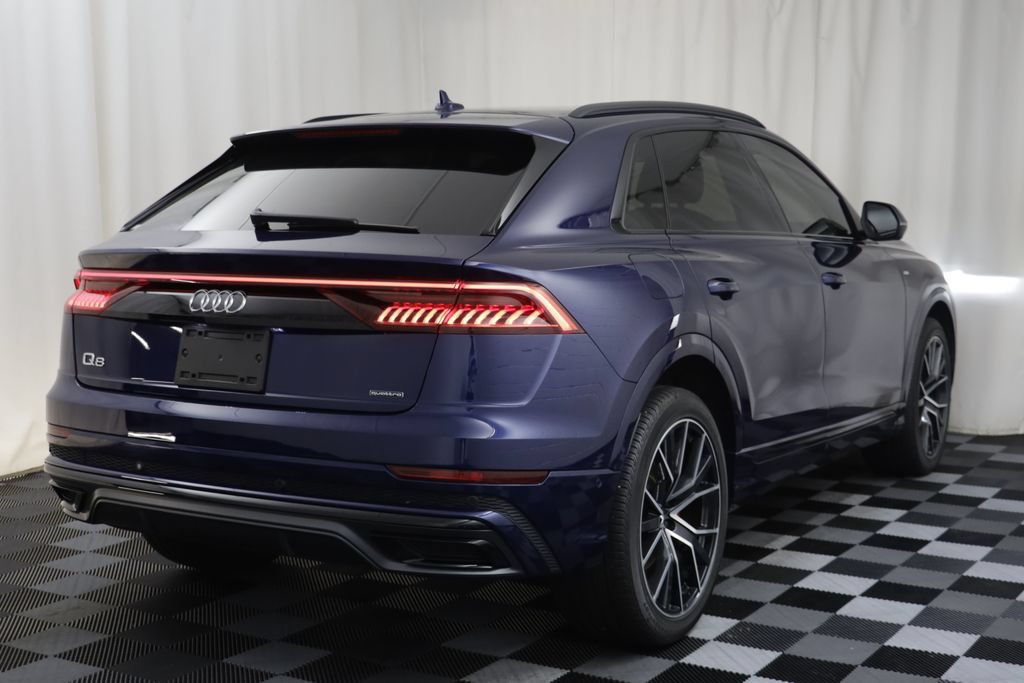 Used 2019 Audi Q8 Premium Plus w/ Premium Plus AWD/4WD image 17