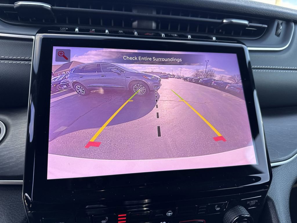 Used 2025 Jeep Grand Cherokee L Limited w/ Black Appearance Package image 17