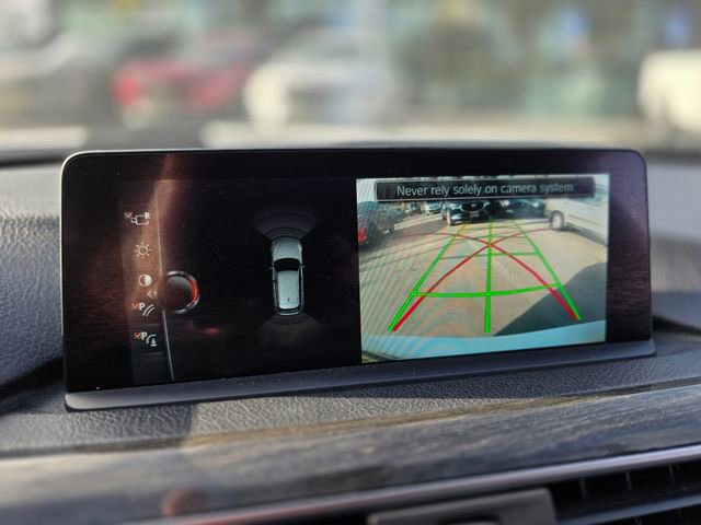 Used 2017 BMW 330i xDrive Wagon image 29