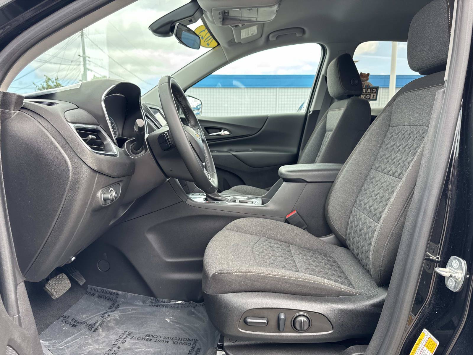 Used 2023 Chevrolet Equinox LT FWD image 21