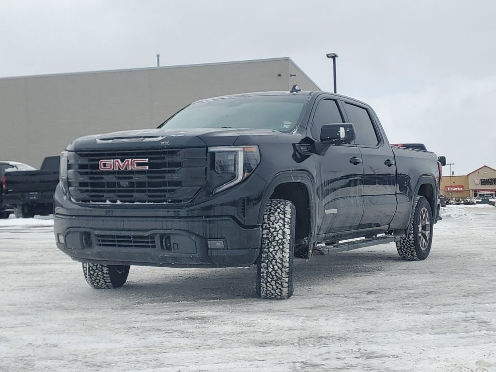 Used 2022 GMC Sierra 1500 Elevation w/ Elevation Premium Package image 4