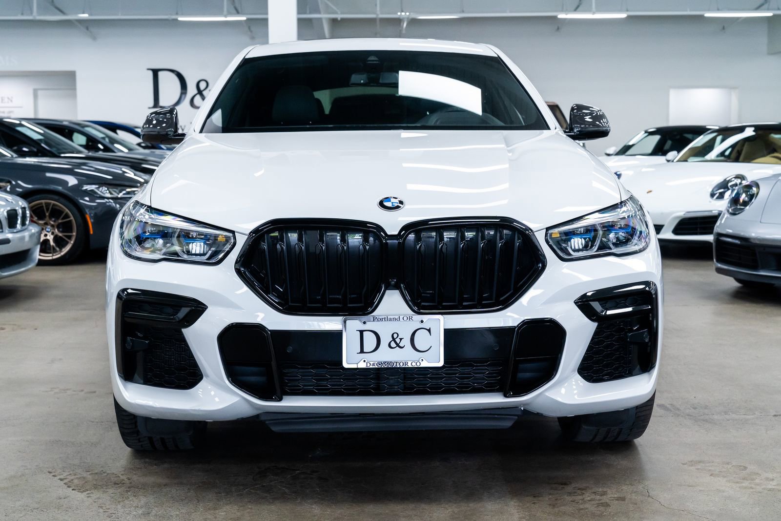 Used 2022 BMW X6 xDrive40i AWD/4WD image 2