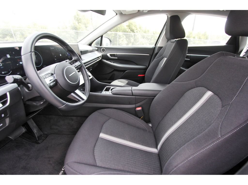Used 2025 Hyundai Sonata SEL FWD image 15