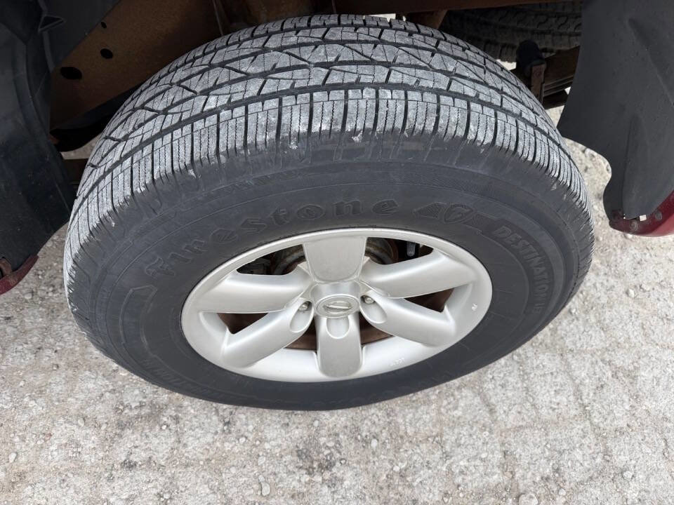 Used 2008 Nissan Titan SE image 10