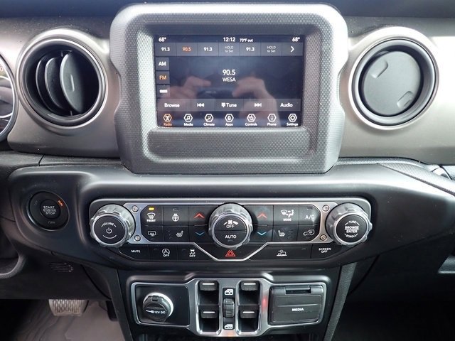 Used 2022 Jeep Gladiator Willys image 28