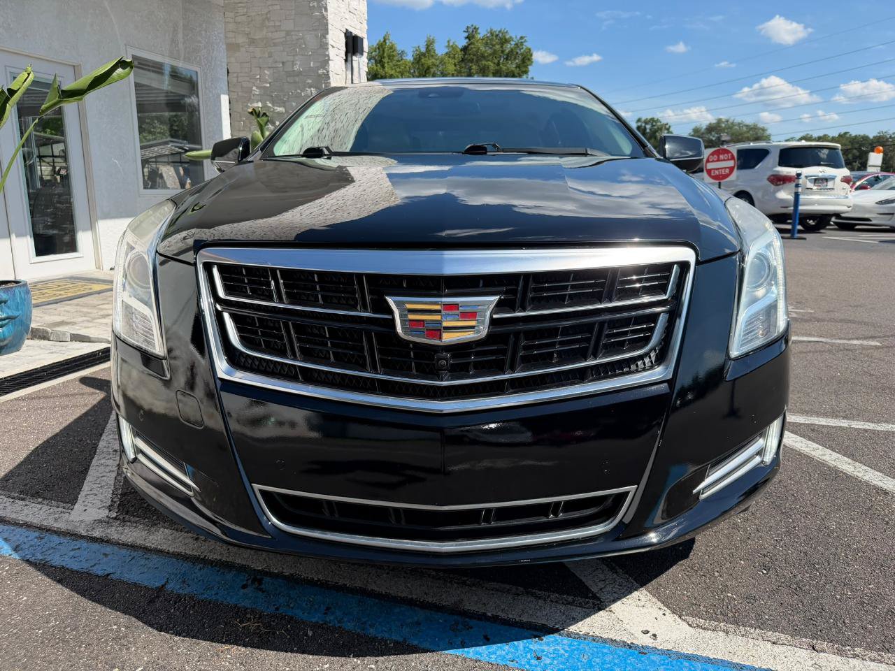 Used 2017 Cadillac XTS Luxury w/ Driver Awareness Package FWD image 4