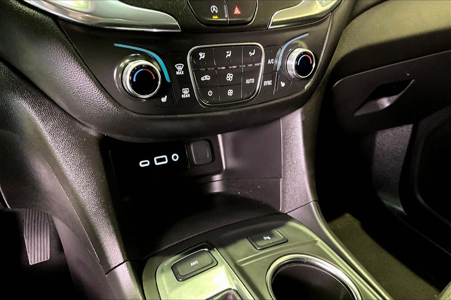 Used 2024 Chevrolet Equinox LT image 15