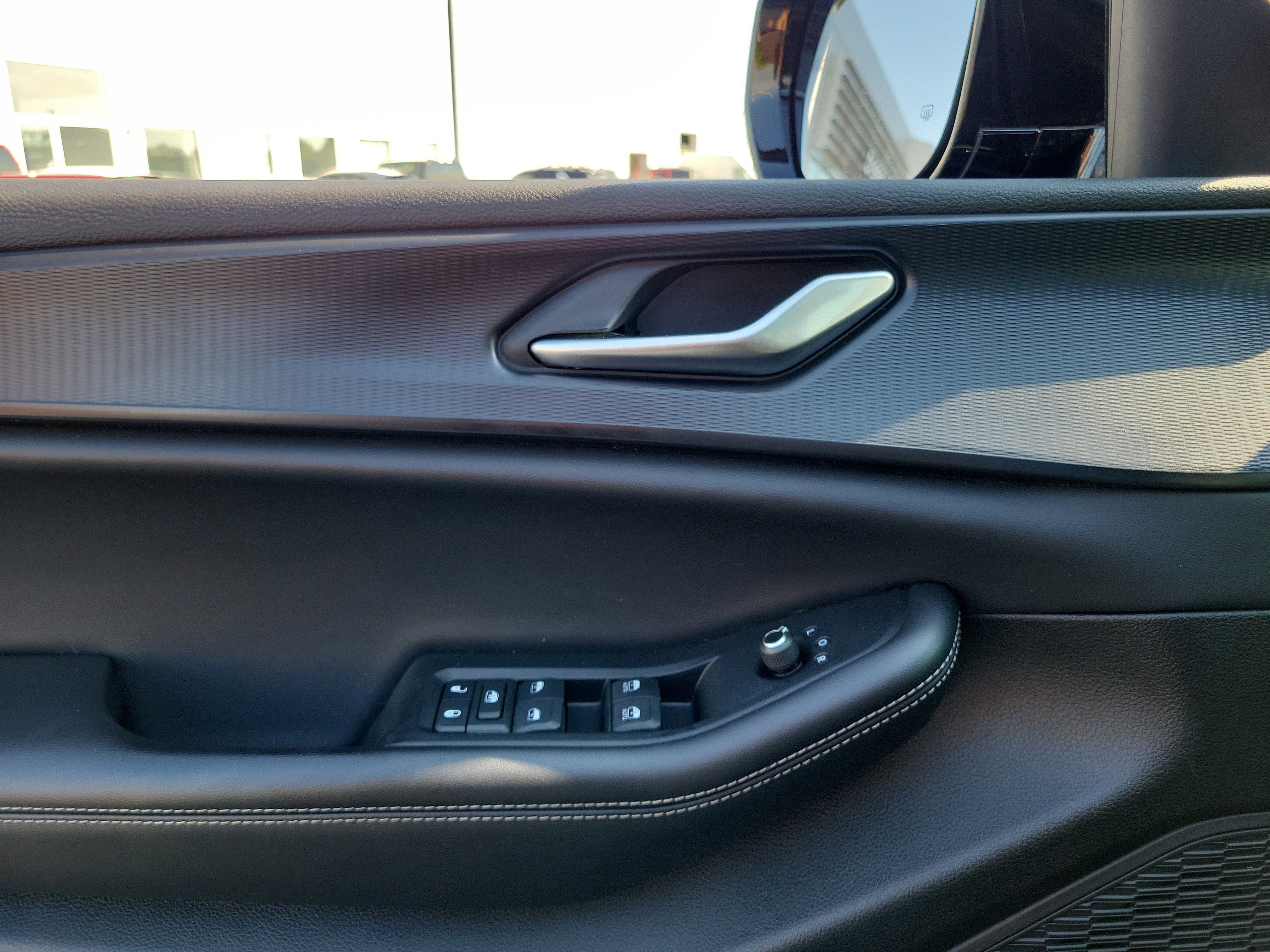 Used 2024 Jeep Grand Cherokee L Laredo image 17