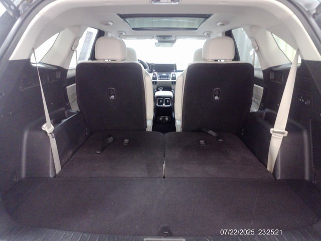 Used 2021 Kia Sorento SX image 22